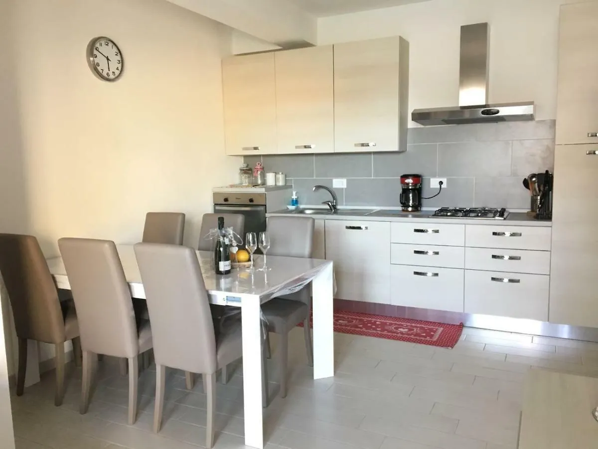 Apartment Badalacchi Palau 0*,